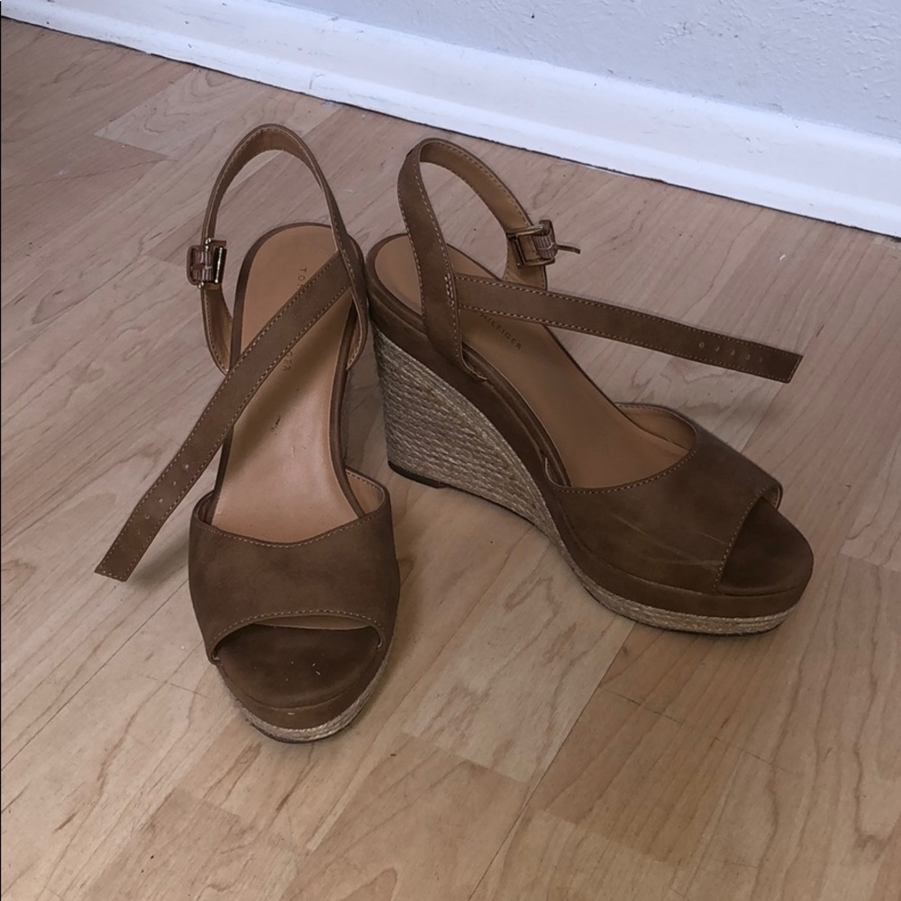 Brown tan wedges size 8